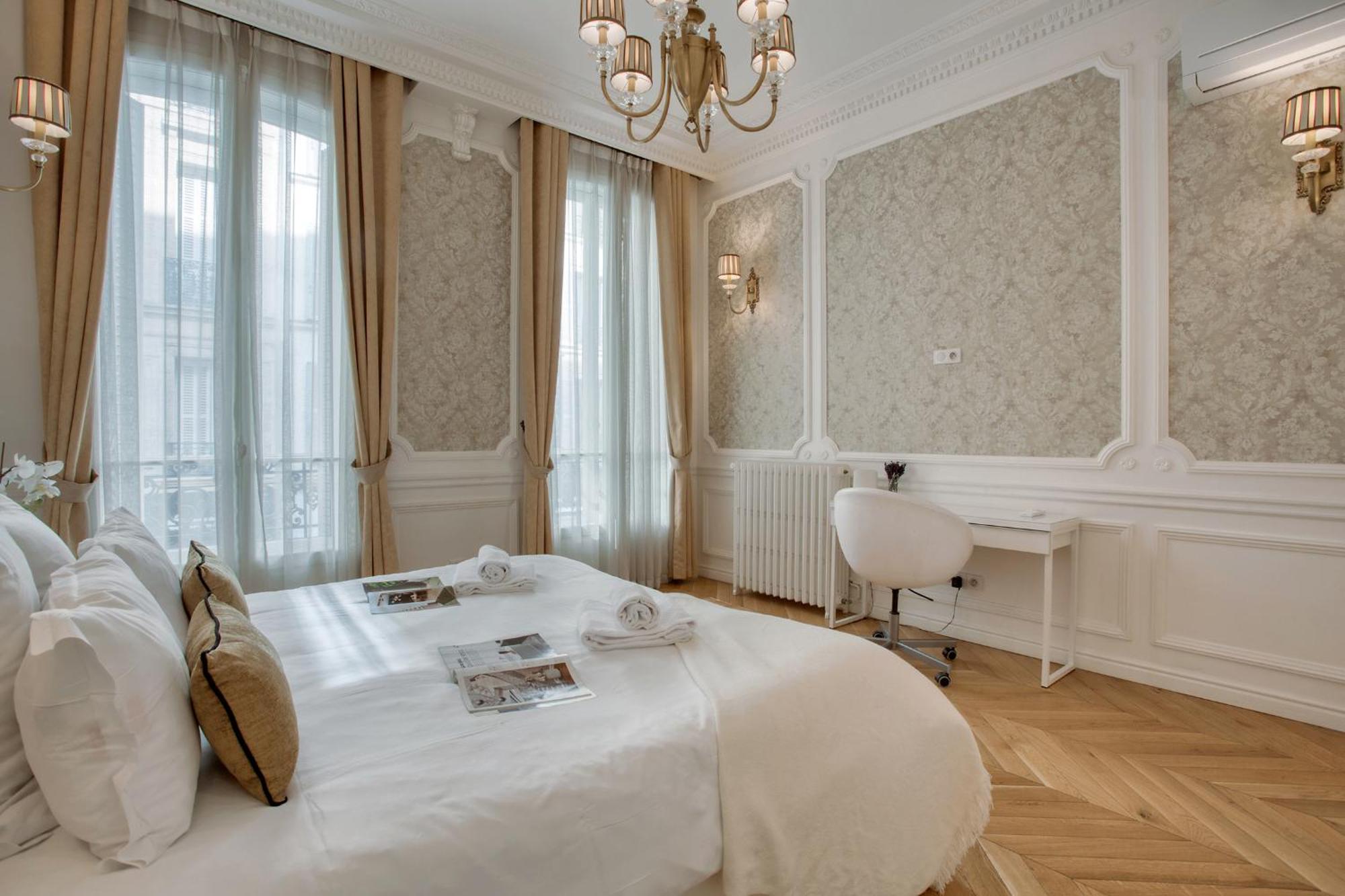 Luxueux 200M2 5Ch Champs Elysees A 1Min Perle Rare Париж Экстерьер фото