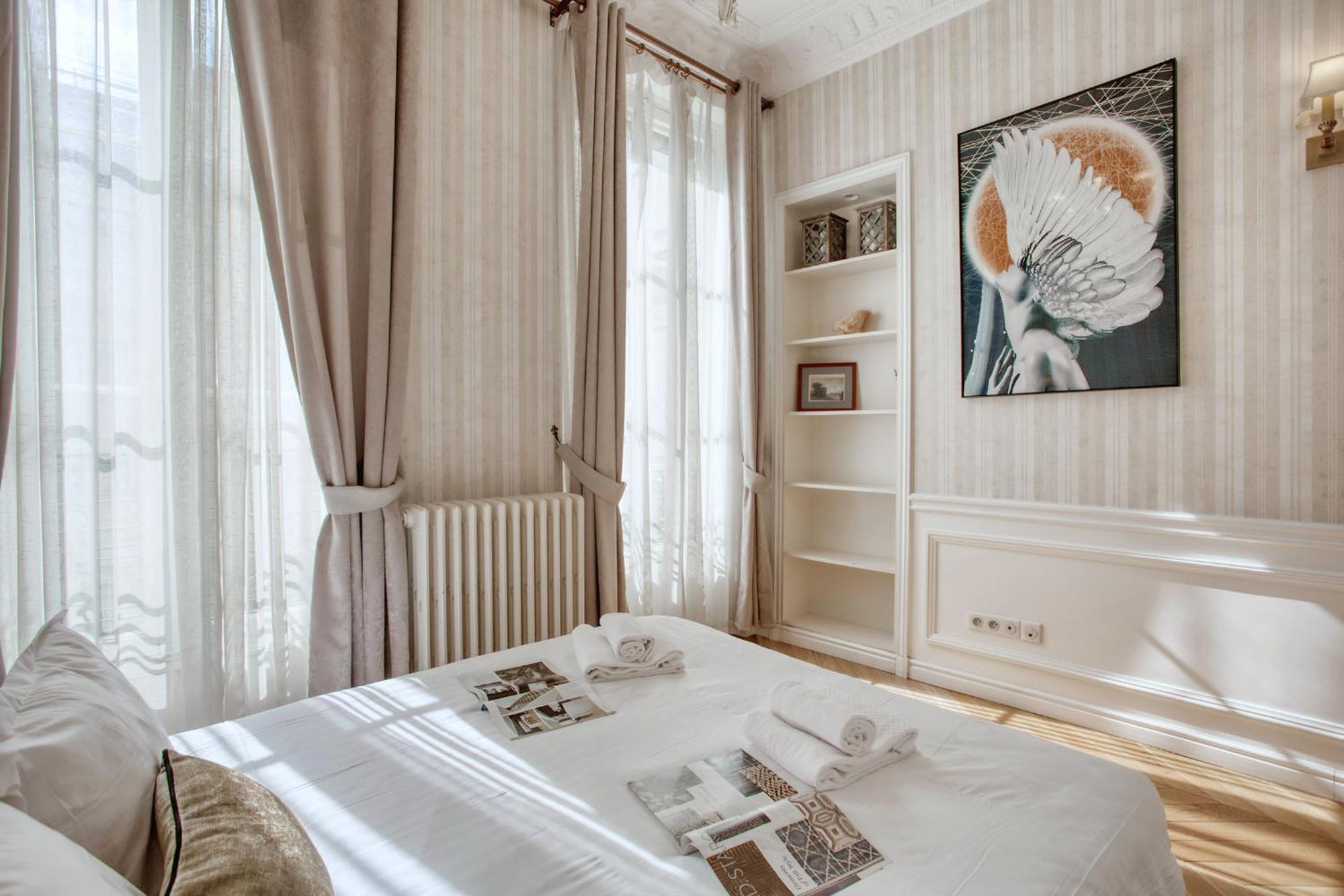 Luxueux 200M2 5Ch Champs Elysees A 1Min Perle Rare Париж Экстерьер фото