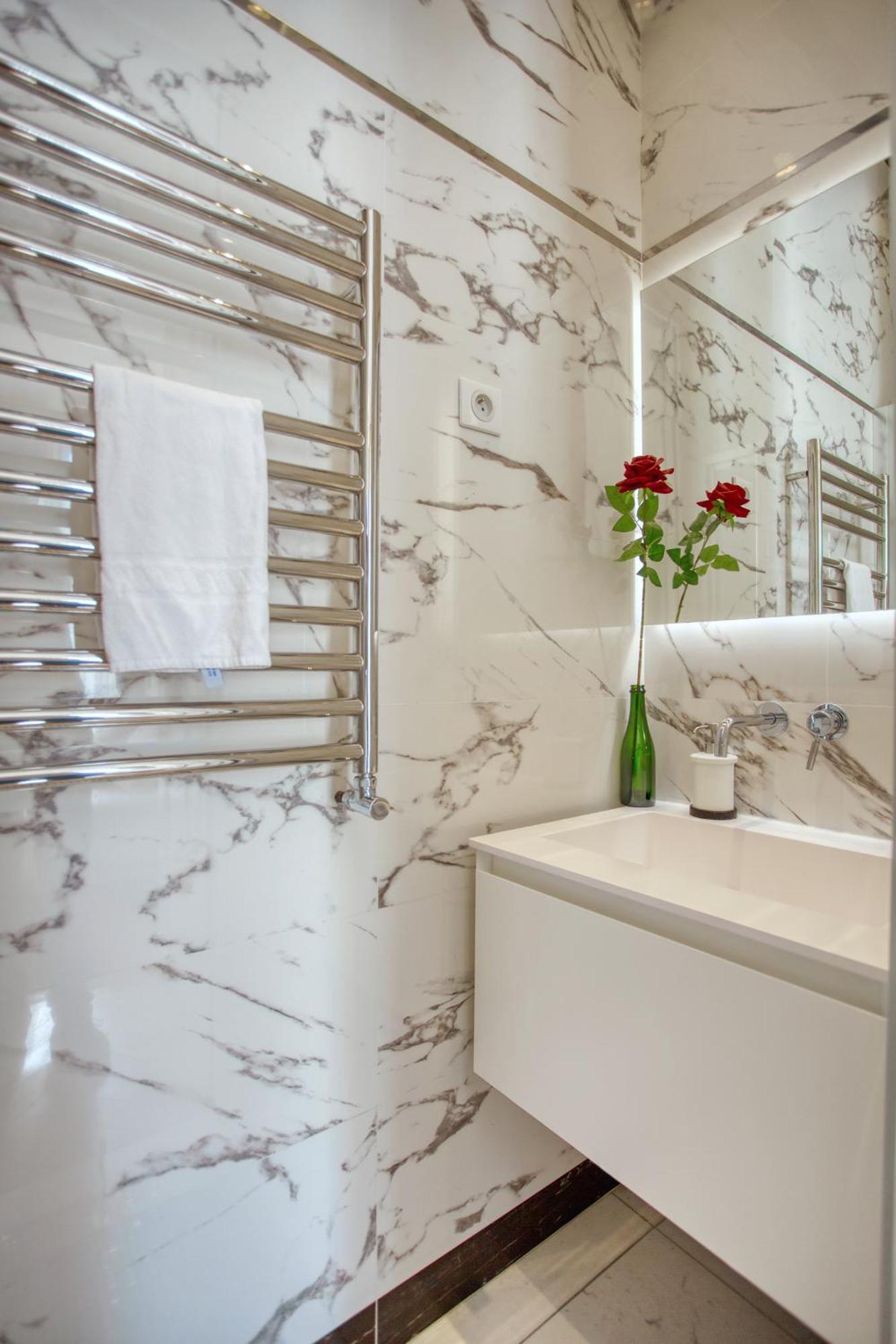 Luxueux 200M2 5Ch Champs Elysees A 1Min Perle Rare Париж Экстерьер фото