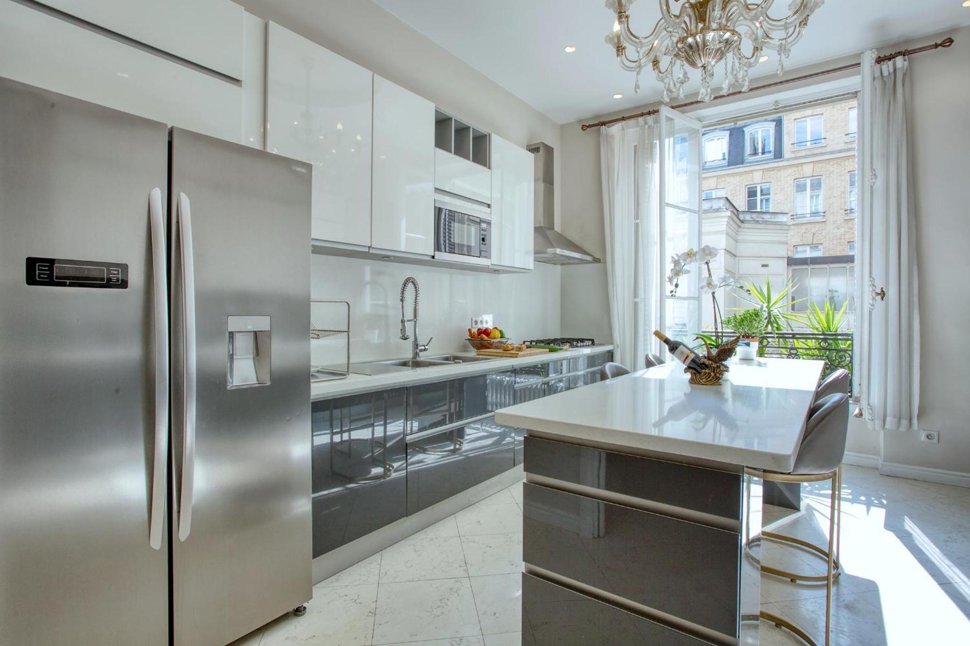 Luxueux 200M2 5Ch Champs Elysees A 1Min Perle Rare Париж Экстерьер фото