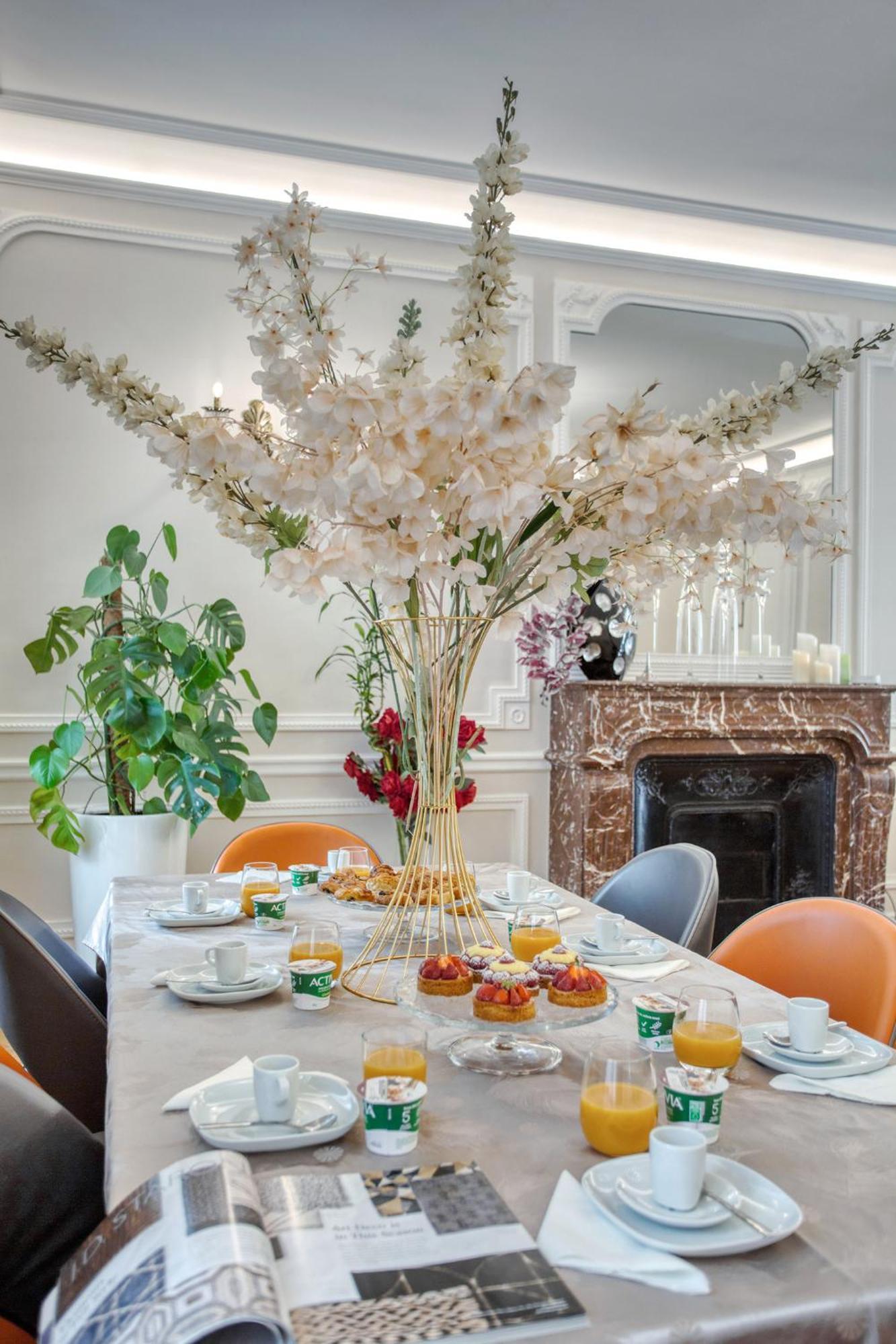 Luxueux 200M2 5Ch Champs Elysees A 1Min Perle Rare Париж Экстерьер фото