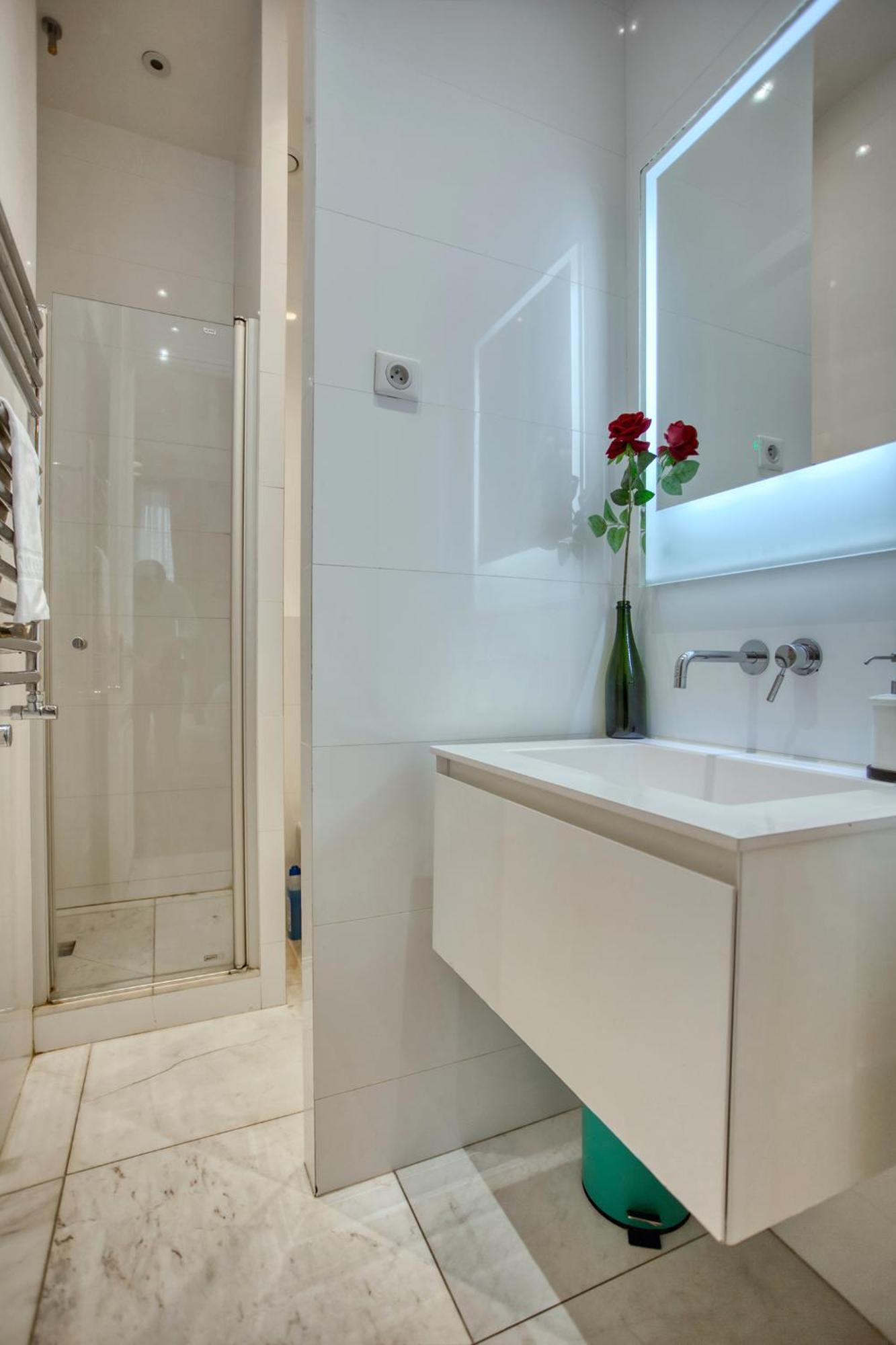 Luxueux 200M2 5Ch Champs Elysees A 1Min Perle Rare Париж Экстерьер фото